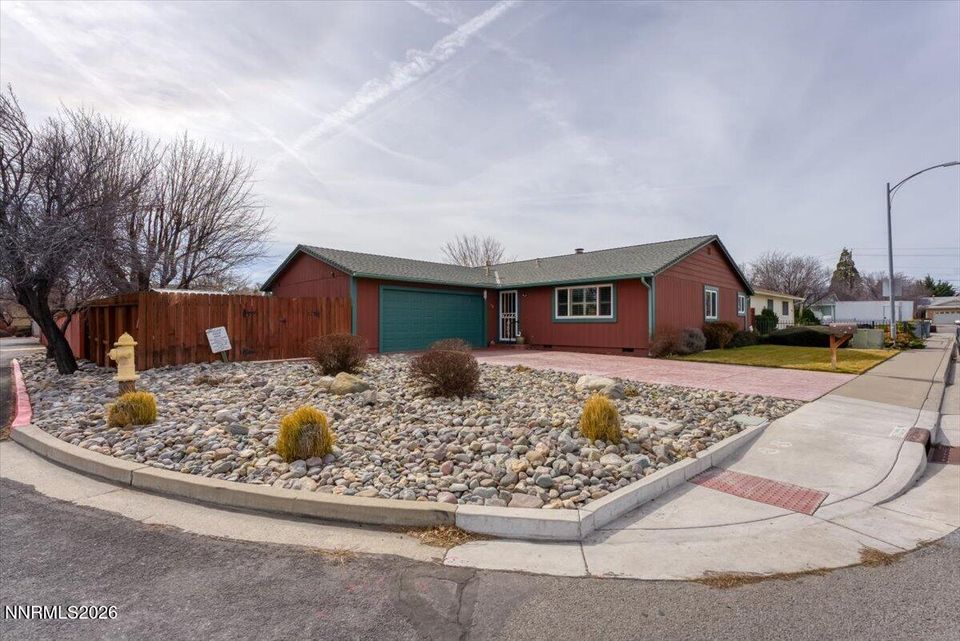 729 Palmwood Drive
