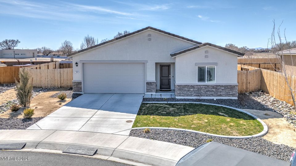 1049 Tamarack Court