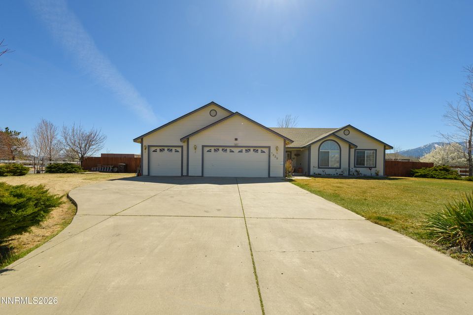 1239 E Appion Way