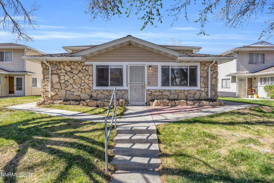 5001 Catalina Drive #APT 1