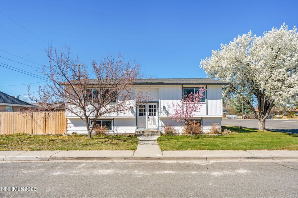 615 Wild Horse Way