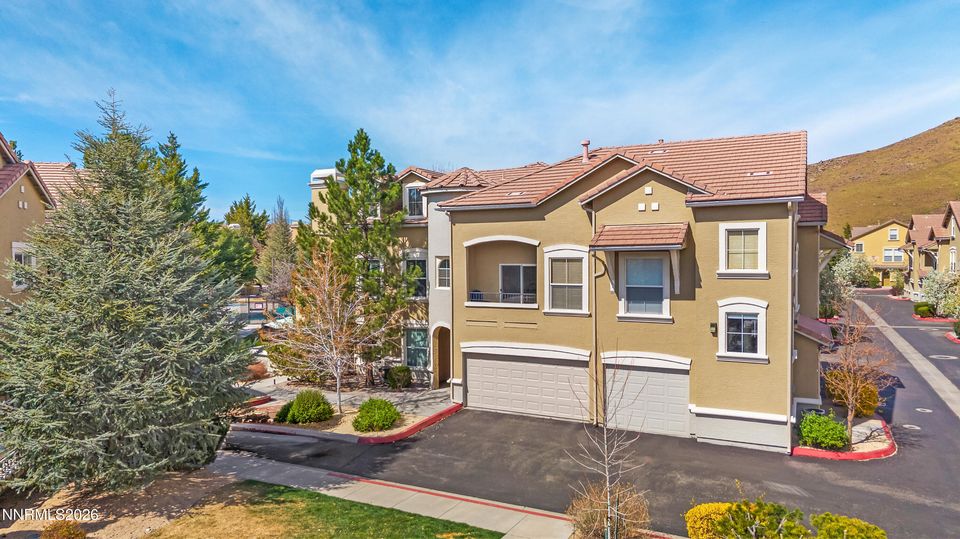 9050 Double R Boulevard #1724