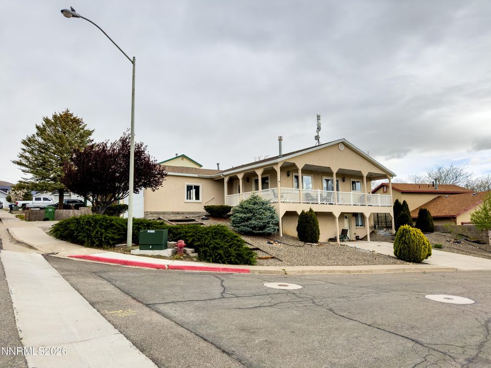 300 Mesa Way