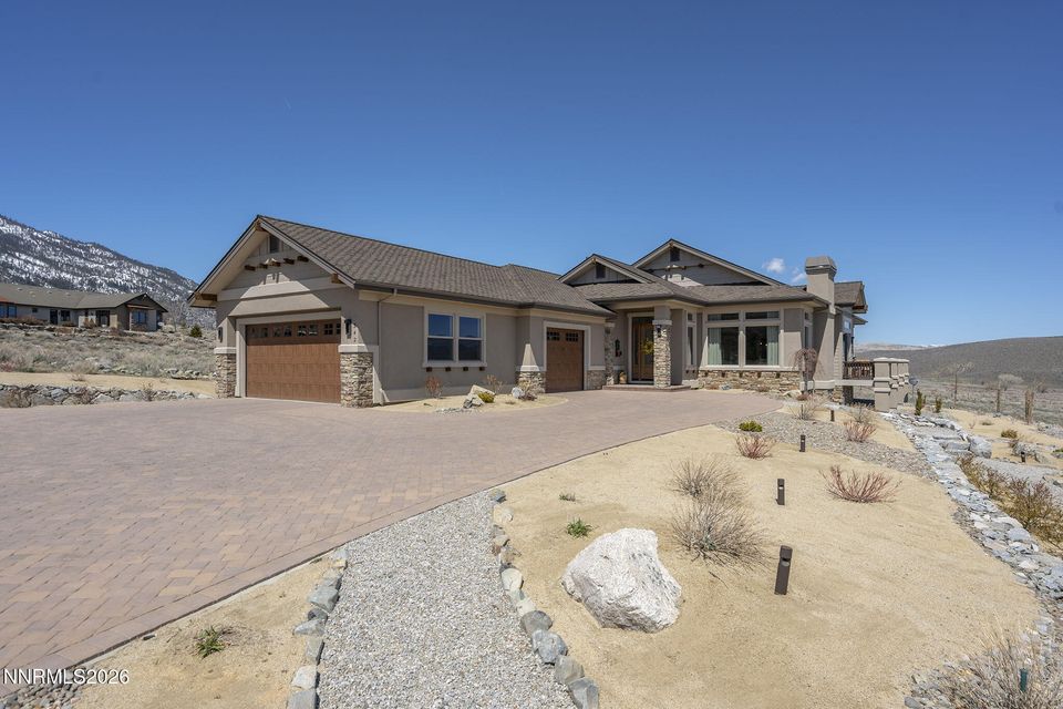 342 James Canyon Loop