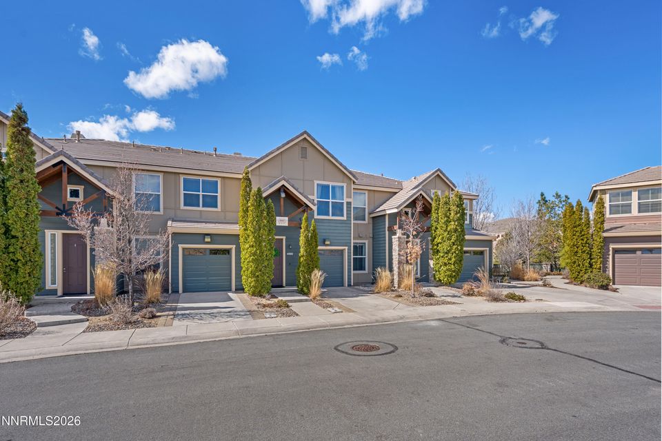 4877 Bougainvillea Circle