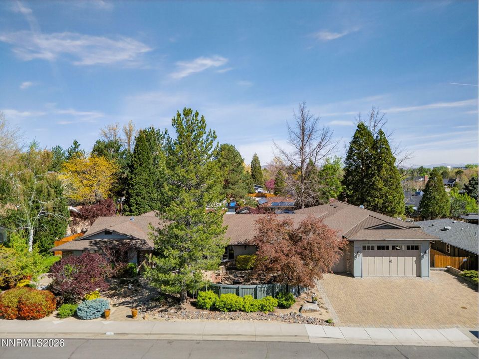 1435 Huntington Circle
