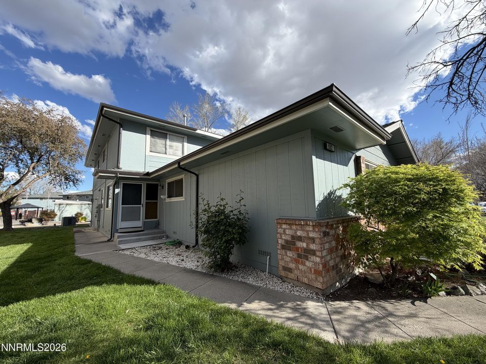 682 Pine Meadows Drive #3