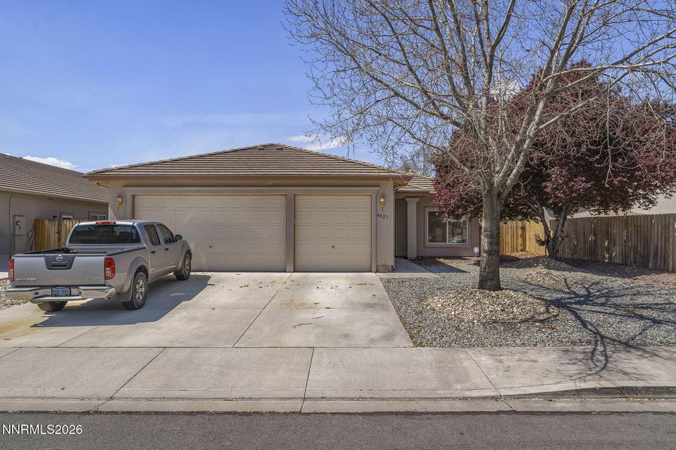 4827 Deedee Way