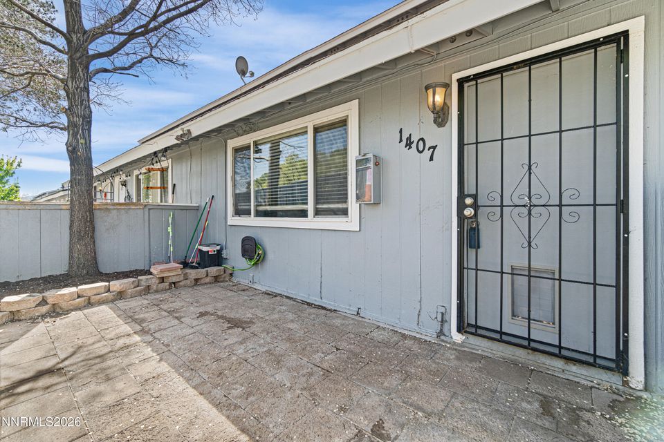 1407 E Long Street