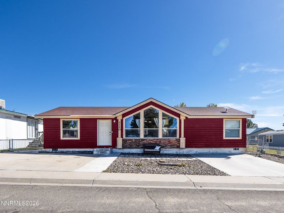 3320 Moon Lane