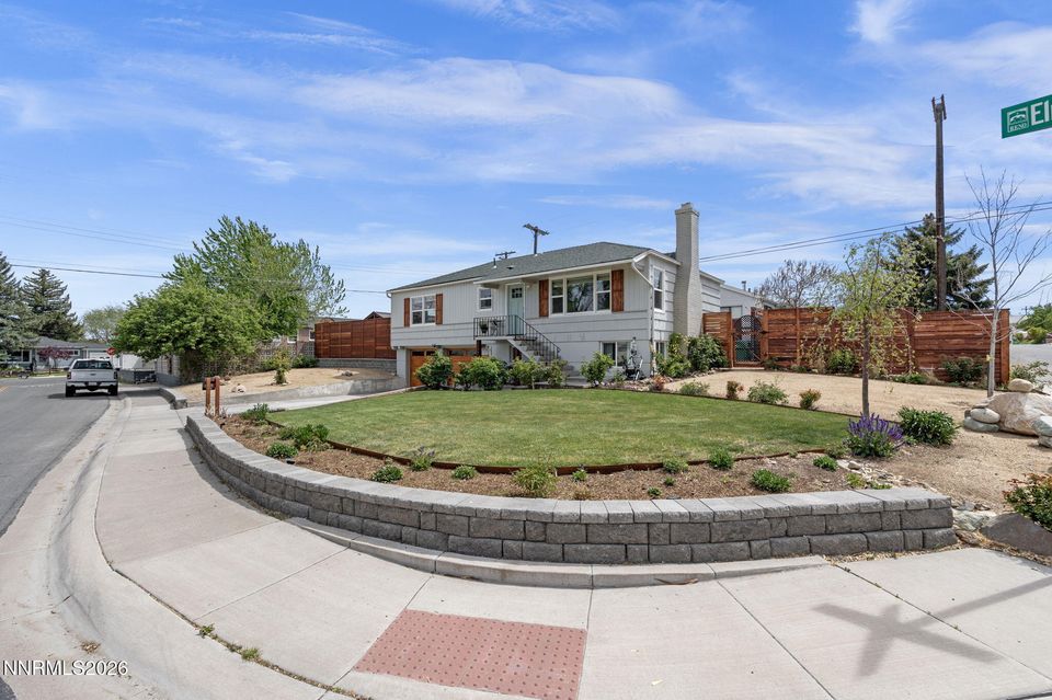 1530 Elmcrest Drive