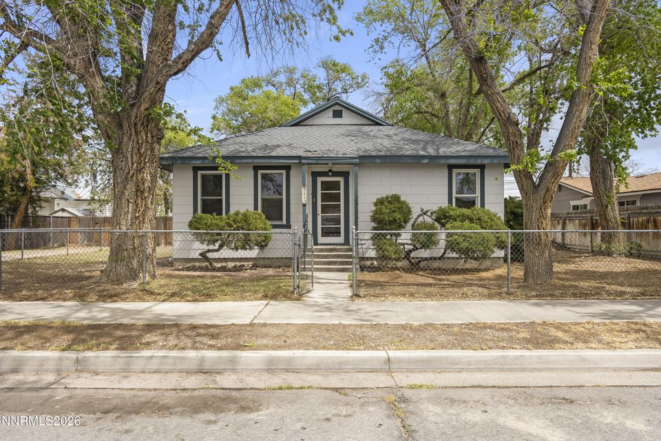 511 Churchill Street