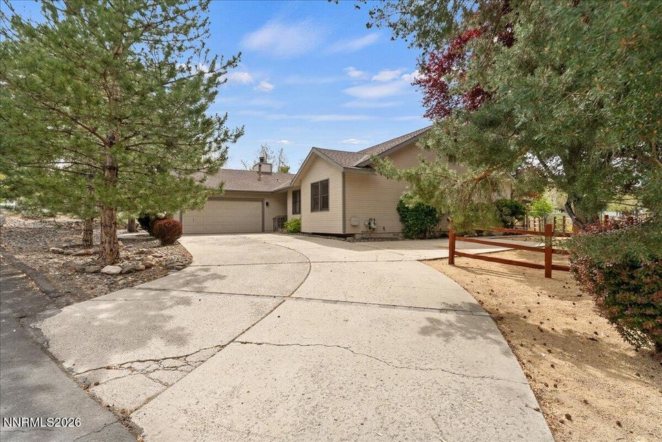 6304 Meadow Creek Drive