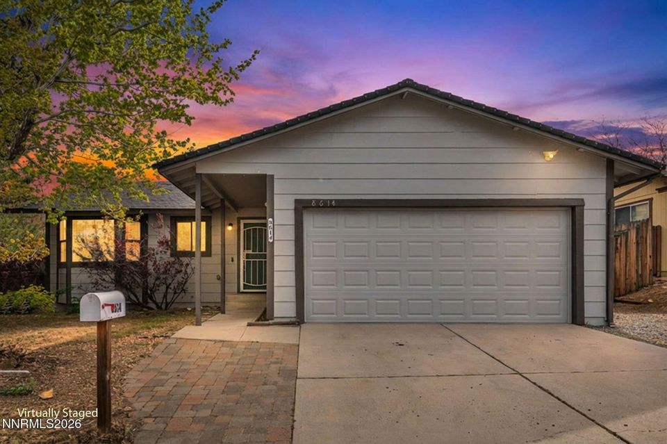 8614 Strutter Way