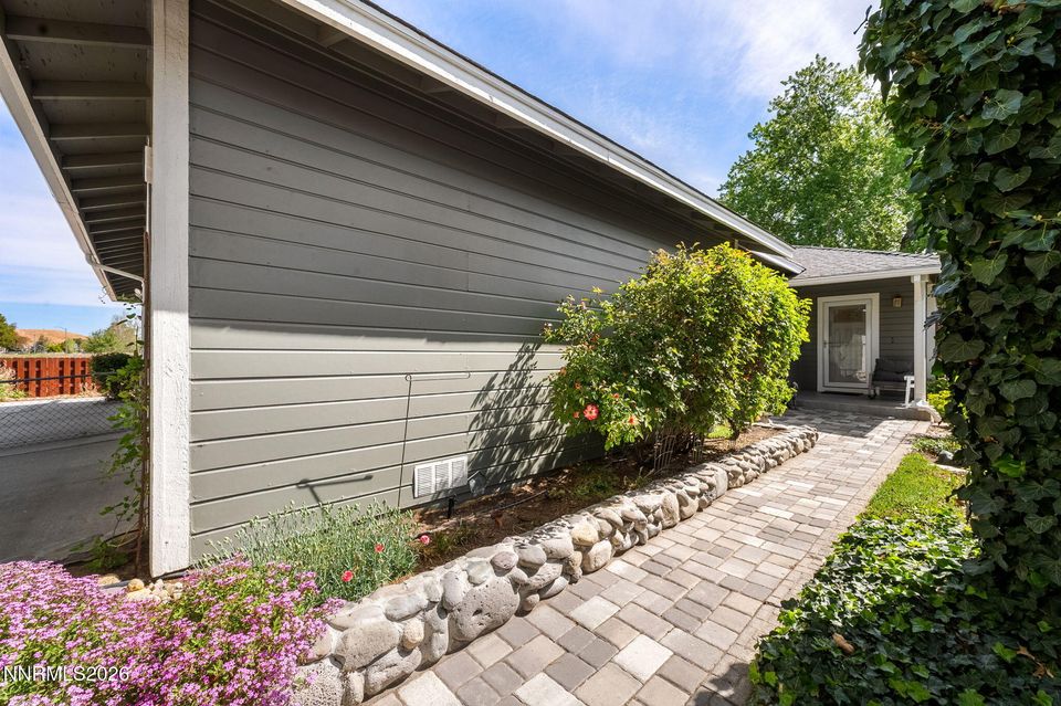 1360 Del Rosa Way