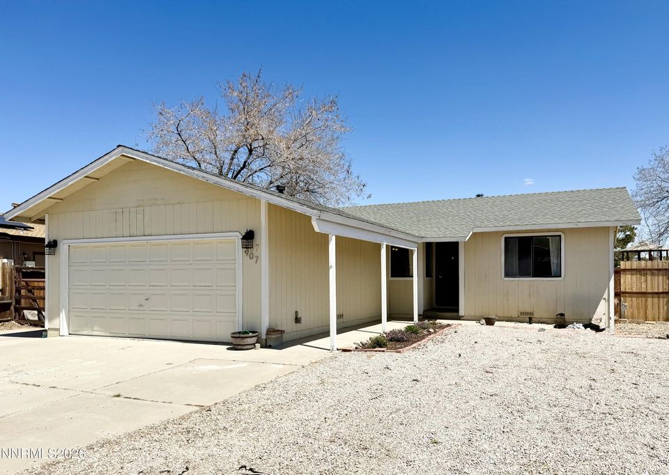 907 Amador Circle