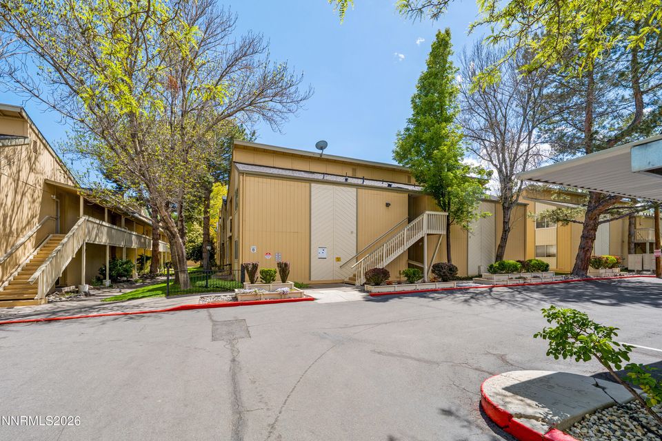 2300 Dickerson Road #APT 26
