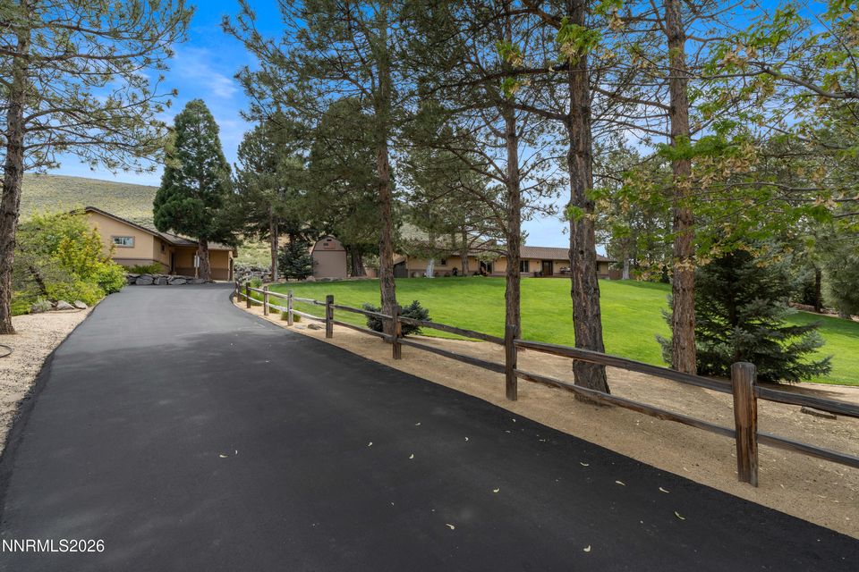 190 E Laramie Drive
