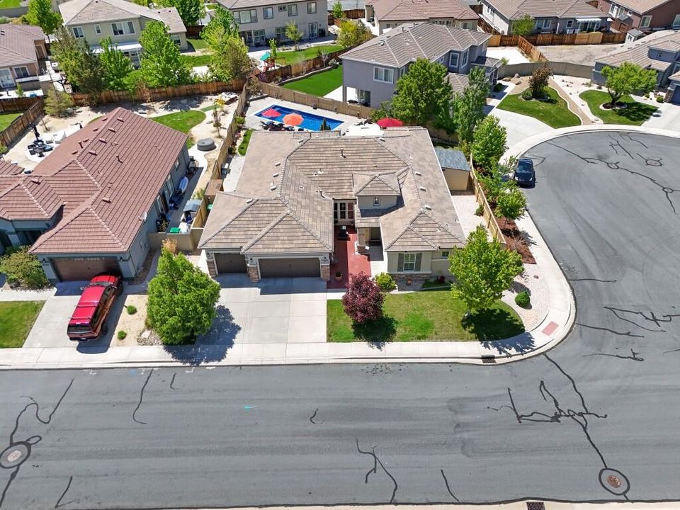 10555 Hampton Creek Drive