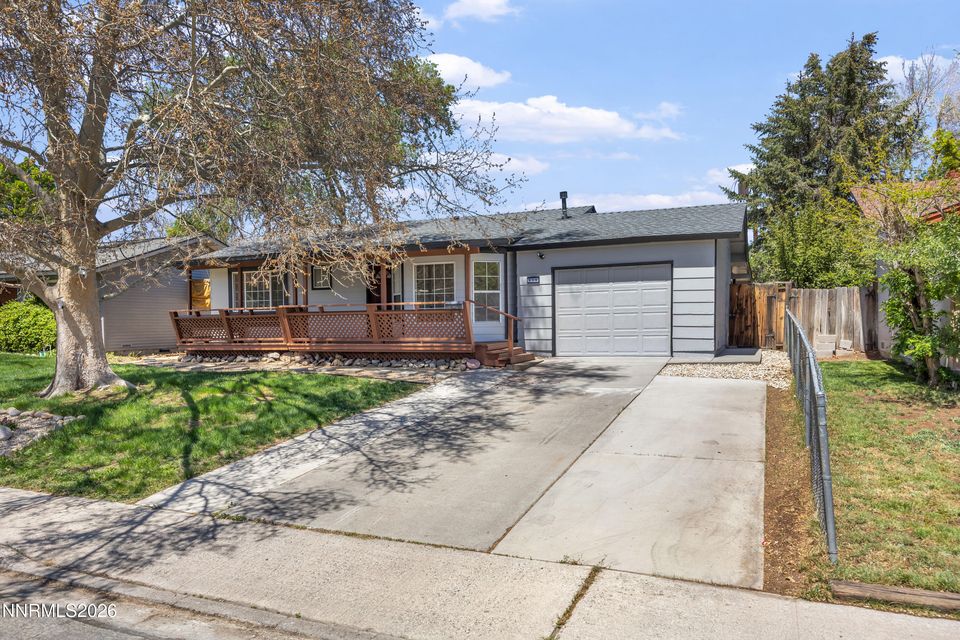 136 York Way