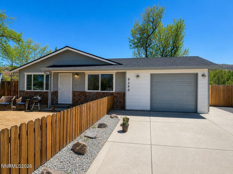 9350 Gremlin Way