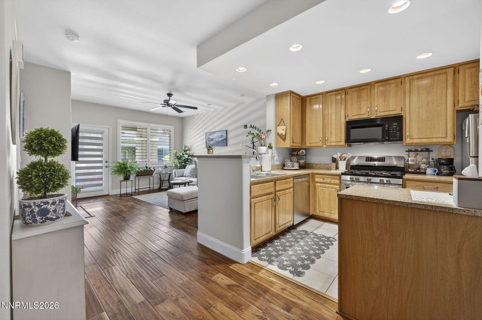 900 S Meadows Parkway #613