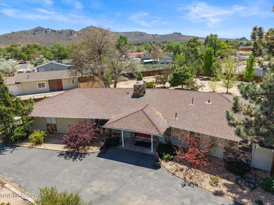 1529 Valley View Drive