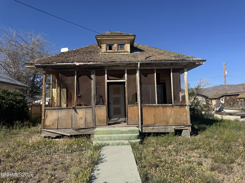 604 Front Street