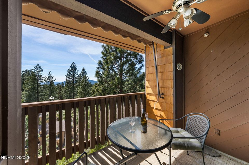 335 Ski Way #329