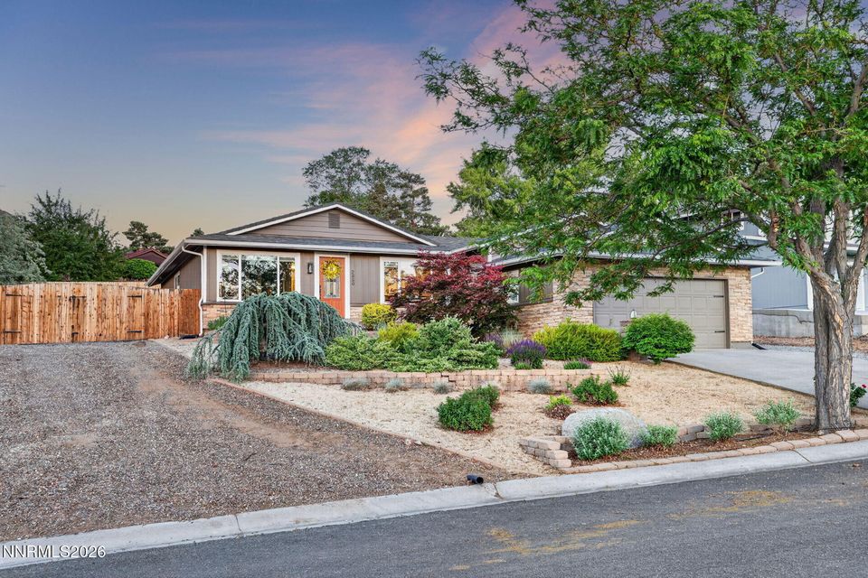 2350 Sequoia Lane
