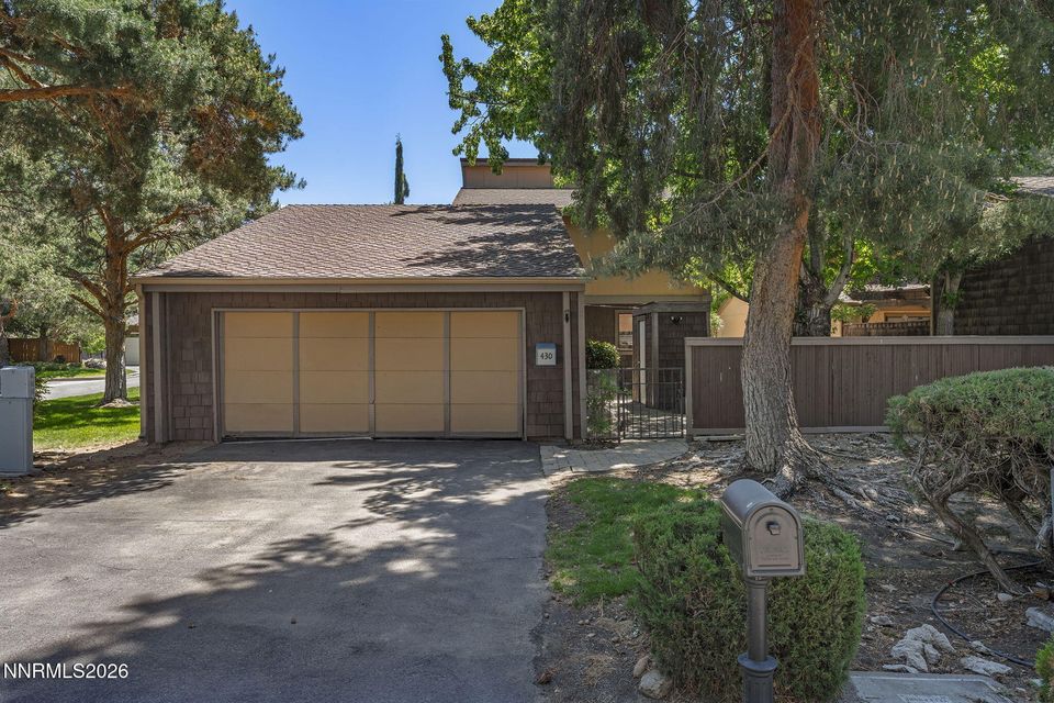 430 W Riverview Circle