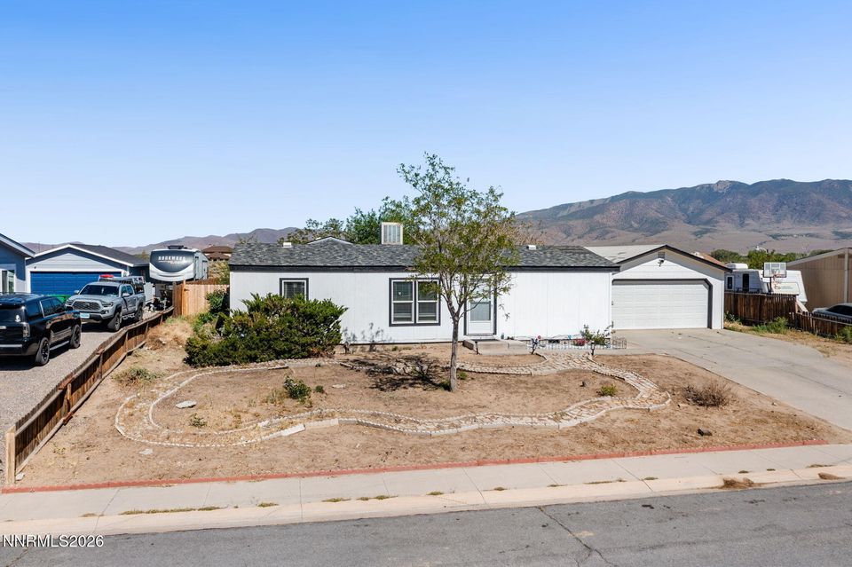 87 Rose Peak Road