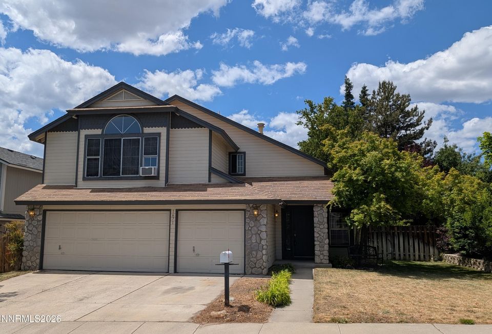 1671 Glen Oaks Drive