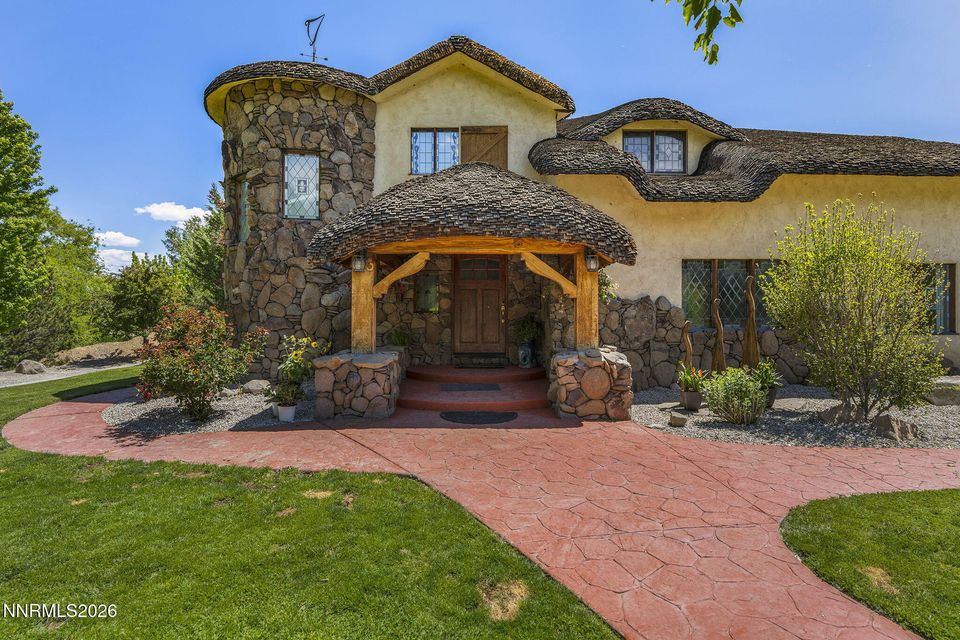 330 Sierra Manor Drive
