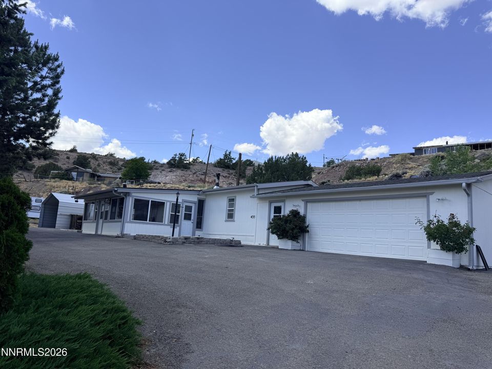 435 Cloutier Lane