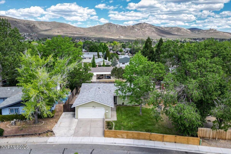 3401 Ponderosa Drive