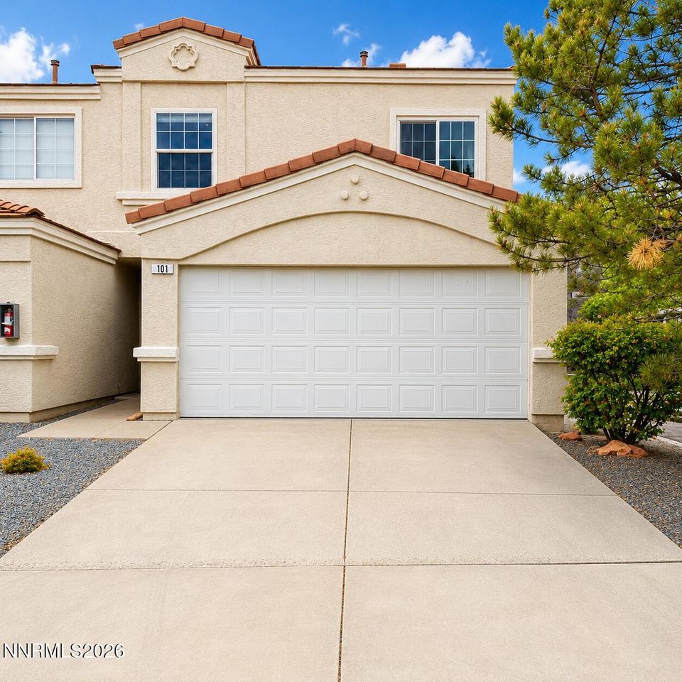 5630 El Paseo Drive #101