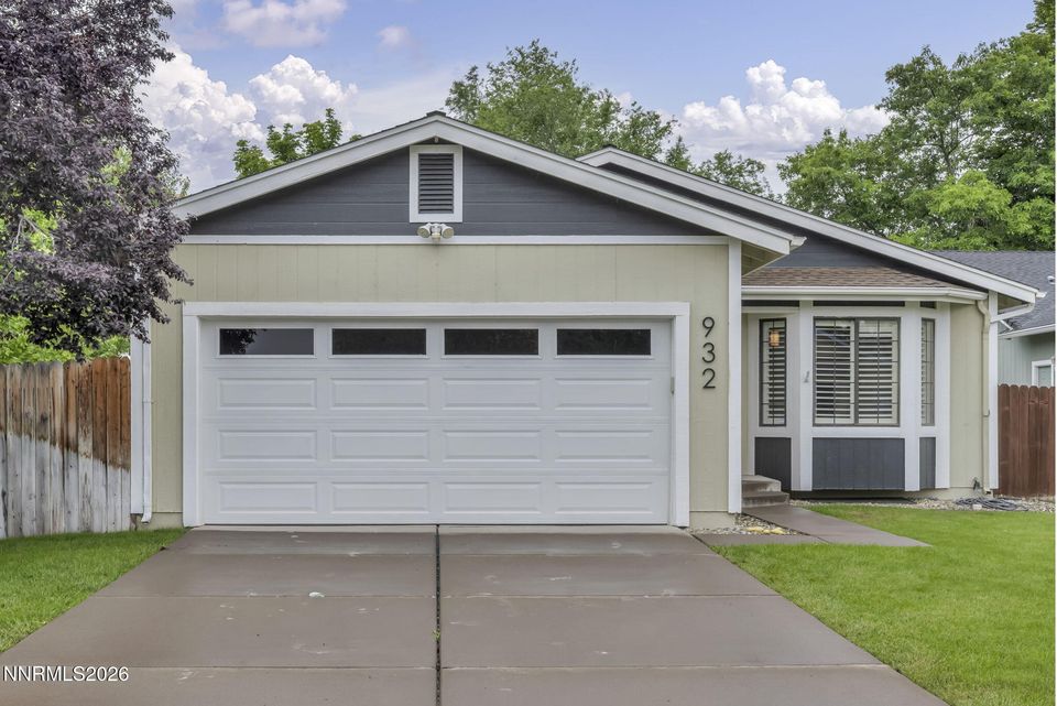 932 Yellow Rose Court