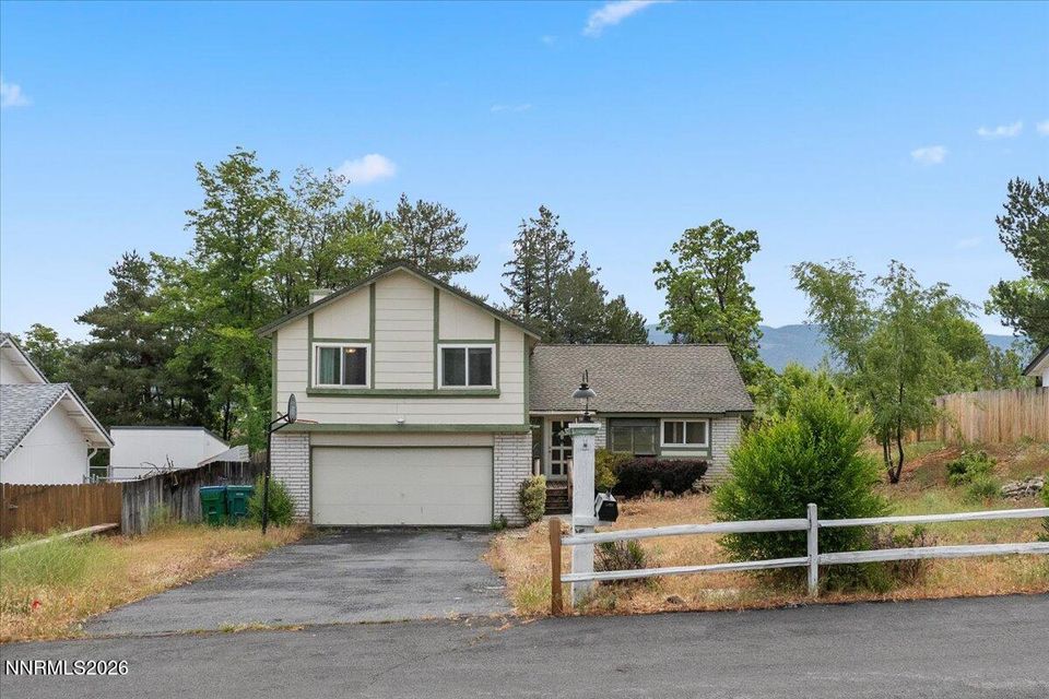 12490 Clearwater Drive