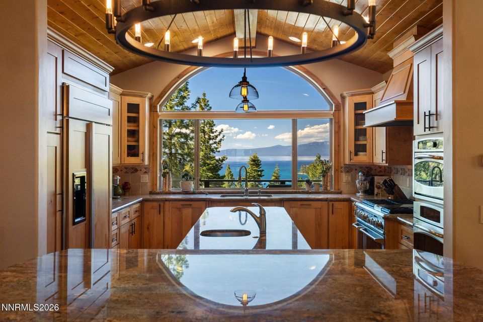 220 Sleepy Hollow Glen