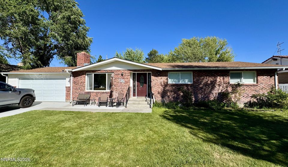 350 E Minor Street