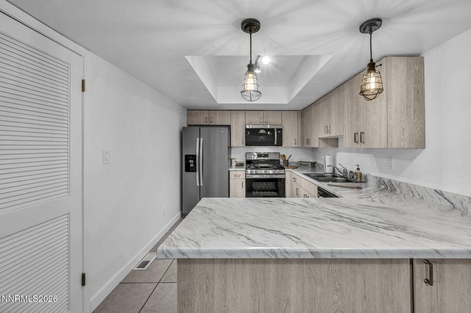 2300 Dickerson Road #11