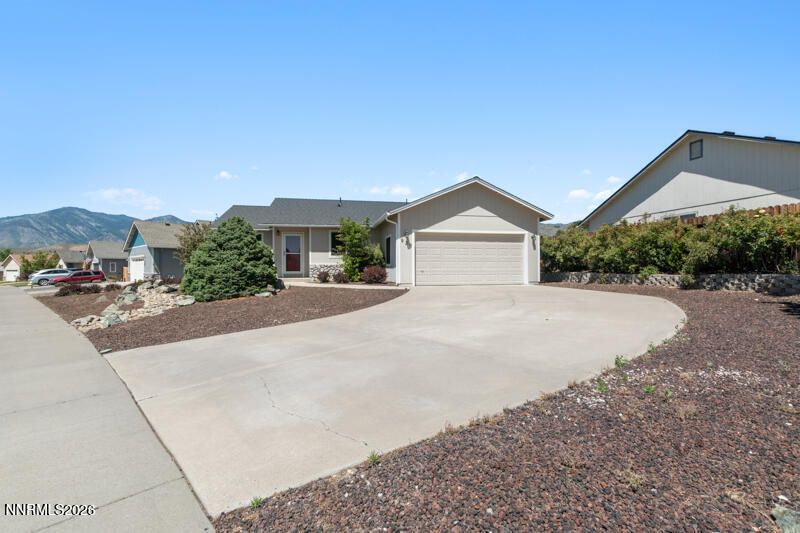 923 Ranchview Circle