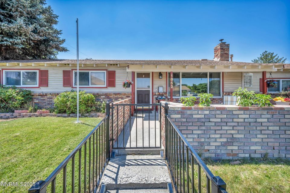 1852 Mountain Street