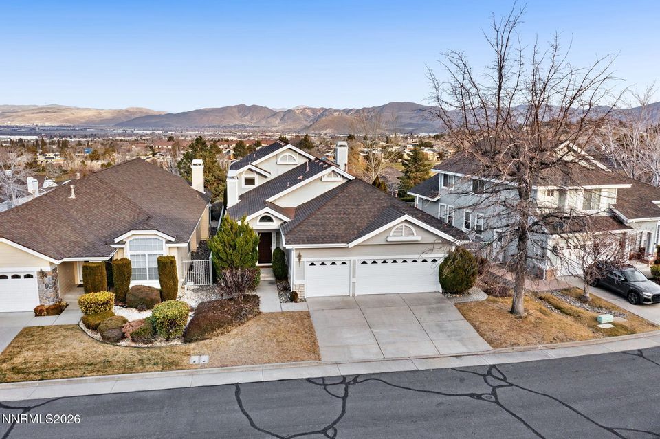 6186 Squires Lane