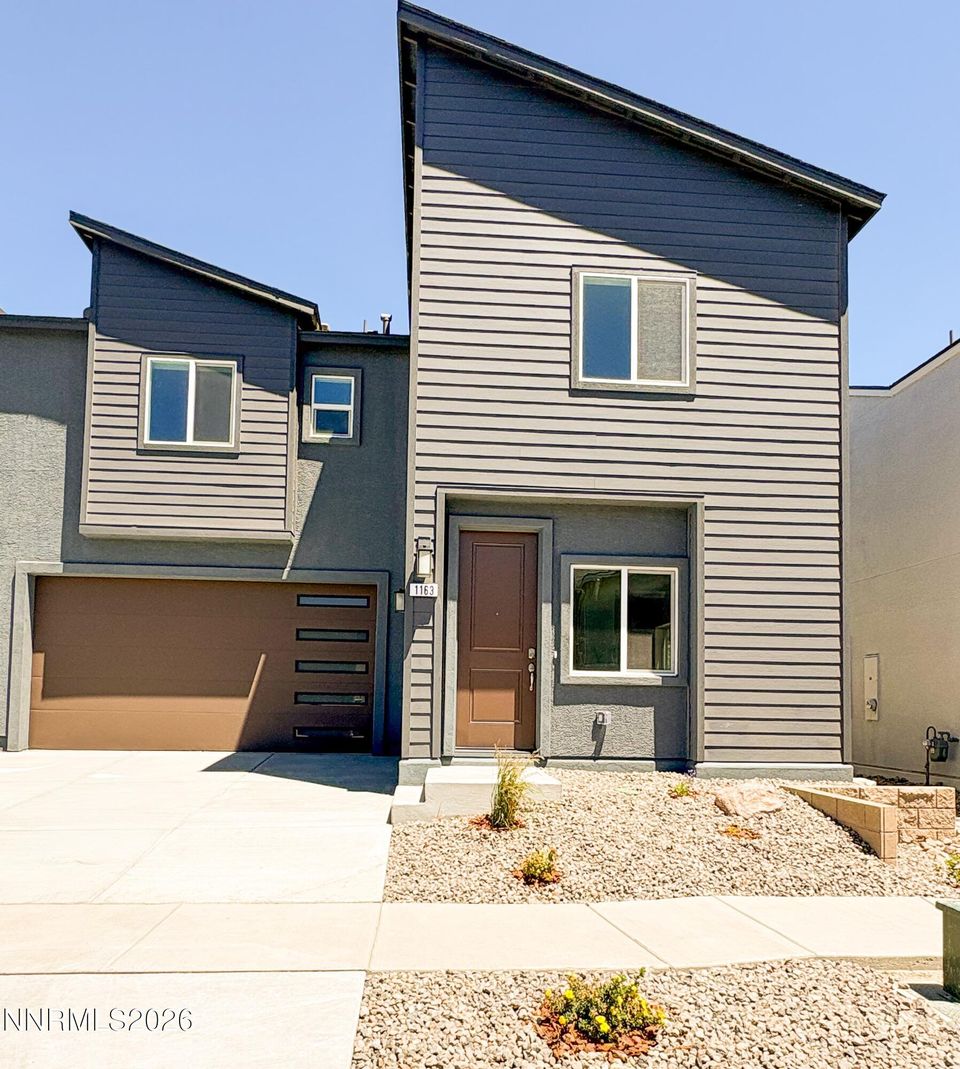 1163 Arrastra Road
