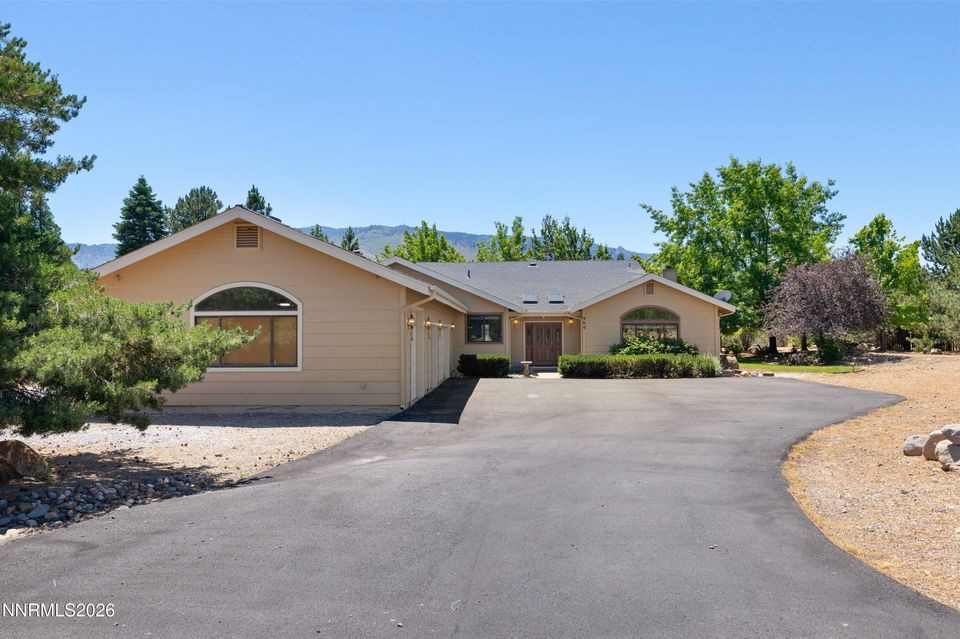 960 Buckbrush Lane