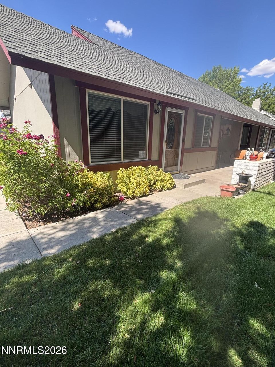 1667 London Circle