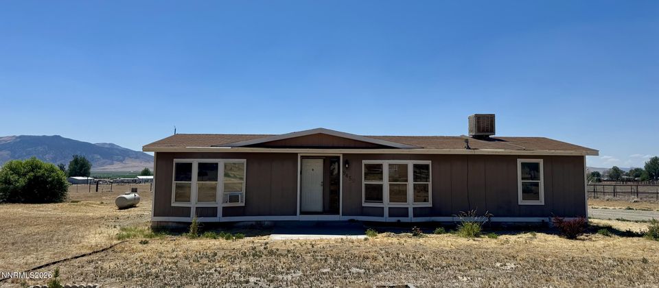 9450 S Betty Lane