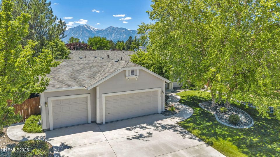 1800 Bougainvillea Drive
